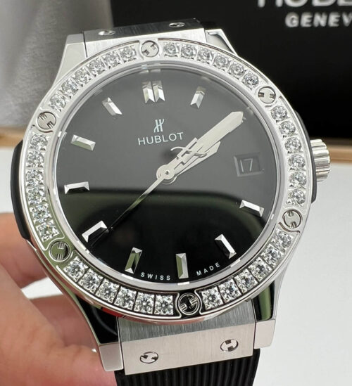 Hublot Classic Fusion 33MM Quartz Movement HB Factory Rubber Strap Replica Watch