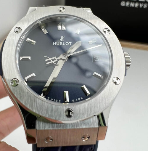 Hublot Classic Fusion 581.NX.7170.LR 33MM HB Factory Leather Strap Replica Watch