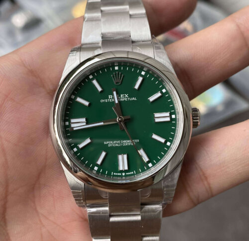 Rolex Oyster Perpetual 41MM M124300-0005 VS Factory Green Dial Replica Watch