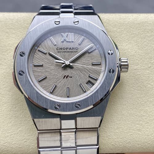 Chopard Snow Mountain Pride Wing 298600-3005 GH Factory Luminous Hour Marker Replica Watch - Best Quality Replica Watches UK Swiss Watch Brands 1:1 Replica Fake Watch